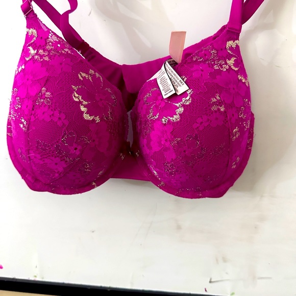 36D full coverage lightly lined body by Vs bra - Picture 3 of 6